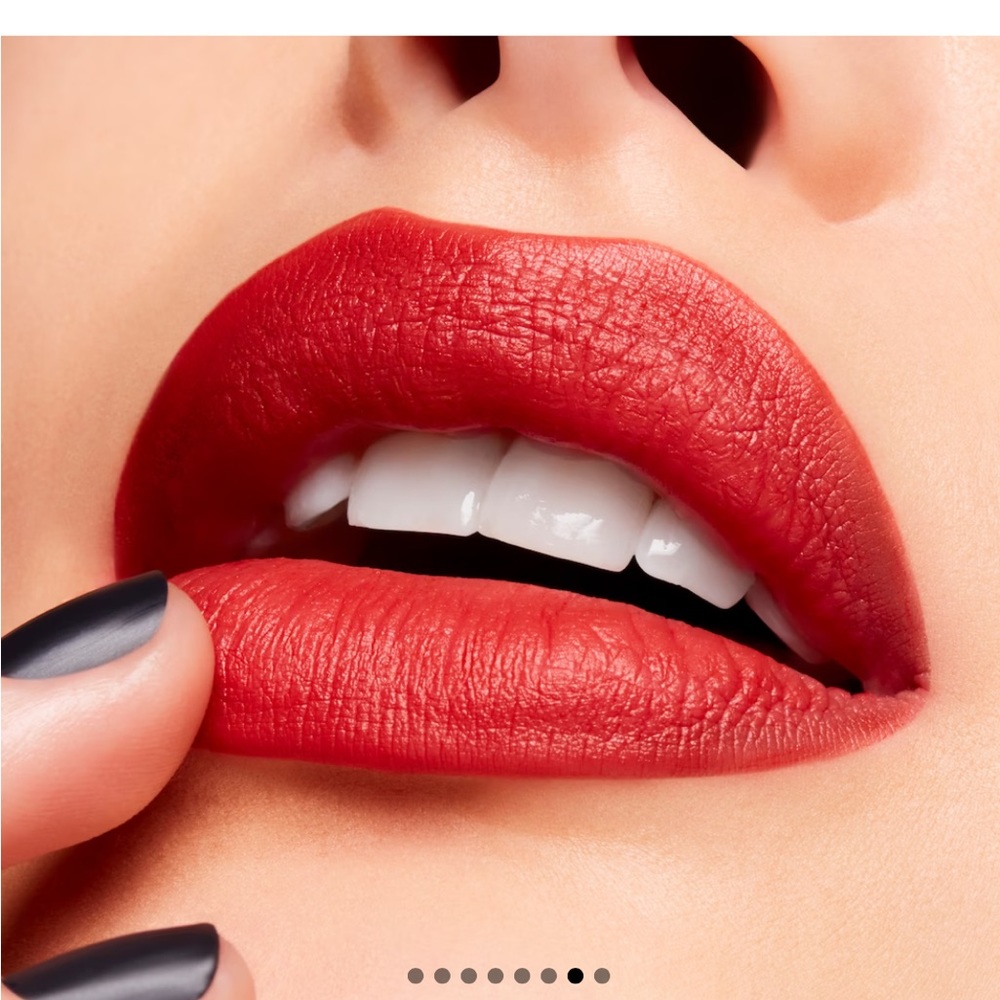 MAC Lipstick - Picture 5 of 10